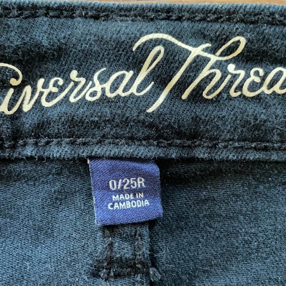 Universal Thread High Rise Midi Shorts - Picture 4 of 6